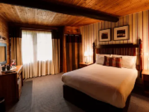 克瑞拉切文鄉村公園酒店&SPA 奧特利酒店