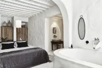 Nomad Mykonos - Small Luxury Hotels of the World - de playa