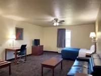 Candlelight Inn & Suites Hwy 69 Near McAlester