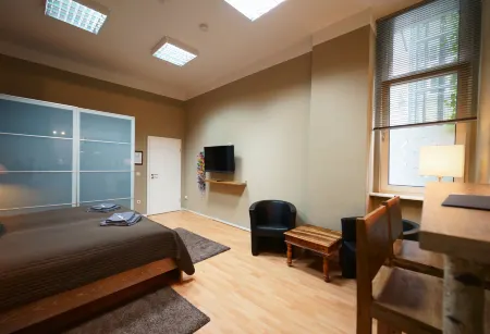 Planet Berlin City Apartments Отели рядом с достопримечательностью «Свободный университет Берлина»