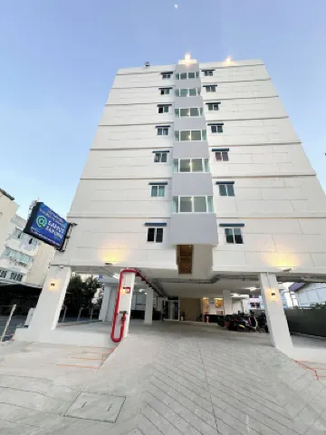 At Samutsakorn Mahachai