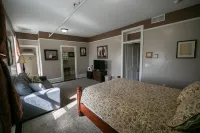 Nauvoo Temple House Hotel Hotels in Keokuk