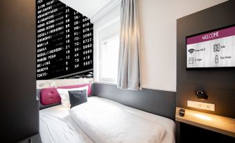 Smarty Airport Cologne Hotel - Kontaktloser Self Check-IN