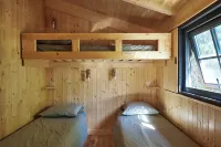 Domaine la Ferme HI Bride Hotels in Cadenet
