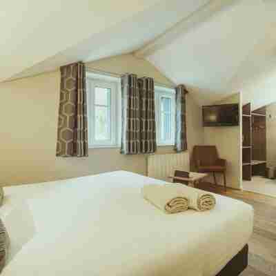 Auberge de Clochemerle Hôtel-spa privatif & Restaurant 1 étoile MICHELIN Rooms