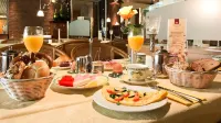City Hotel Ost am Kö - Bữa sáng