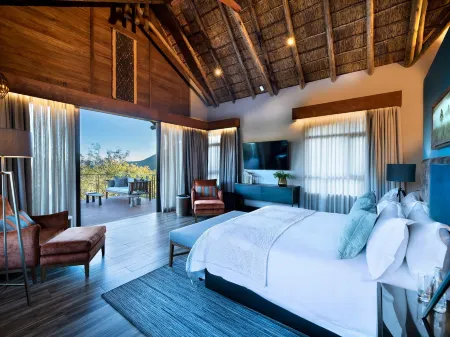 Babohi at Qwabi Private Game Reserve by Newmark