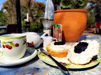 Random Harvest Country Cottages - breakfast