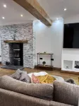 Modern Newly Renovated 3 Story House in Ebbw Vale Hôtels à : Abertillery
