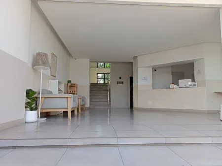 Thezen Hotel Отели в г. Yasothon