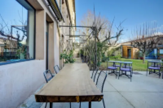 ホテル ポール サン・ソーヴール大聖堂周辺のホテル