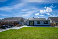Hazeley - 3 Bedroom Holiday Home - Begelly Hôtels à proximité de : Folly Farm Adventure Park and Zoo