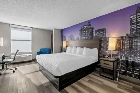 High Point Inn & Suites