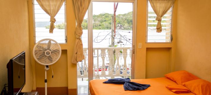 Hotel Aurora Hotels in Flores