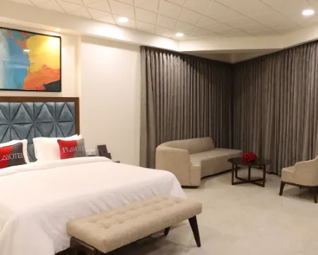 Playotel Premier Guna Hotels in Guna
