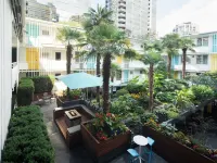 The Burrard Hotel in zona Ponte Lion's Gate