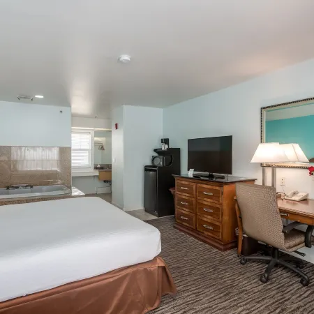 Pacifica Beach Hotel