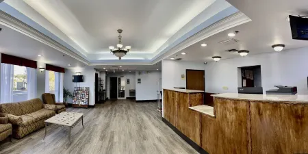 Ruskin Inn Tampa-Sun City Center Отели в г. Уаймома