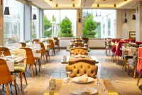 Jolnar Garden Hotel - breakfast