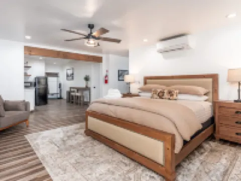 The Four Daughters Hotels in Oakhurst