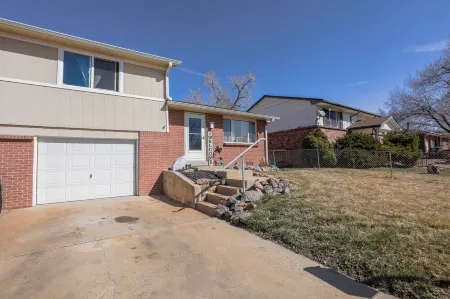 Walk to Olde` Town Arvada for The Perfect Colorado Getaway!