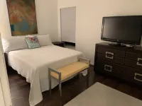 Il Santuario 17 Heated Pool and Spa Close to Beach and Fifth Avenue