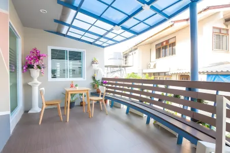 City 2 Lampang Отели рядом с достопримечательностью «Luang Phor Kasem Kemagoh Meditation Center»