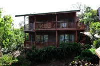 Lagoon Beachfront Lodge 005 on Hamilton Island by HamoRent