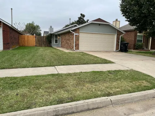 Aimee's Retreat on Robinson! Convenient to University of OK in Norman!