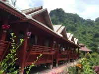 Phi Phi Maiyada Resort Отели в г. Пхи-Пхи