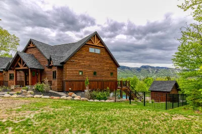 Mountain Estate Main House Sunday River Covered Bridge 주변 호텔