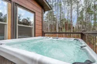 Charming Cabin with Outdoor Jacuzzi and Scenic Views - Cozy Retreat Hotels in Sevier County