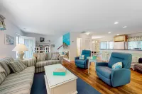 Bayberry Woods home close to Bethany Beach with pool & private washer/dryer