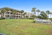 Wake up to Waves Oceanfront 225 Seaside Villa