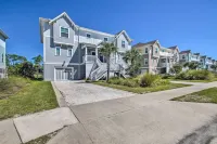 Luxurious Oasis with Golf Course and Pool - Tranquil Escape