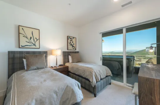 Slopeside Home Three Balconies Mountain Views Private Hot Tub Outdoor Swimming Pool Hiking Biking