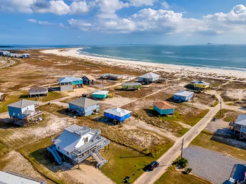 Gulf-Facing Path and Spacious Deck - Charming Coastal Retreat