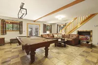 Charming Cabin with Fireplace and Game Room - Cozy Mountain Retreat