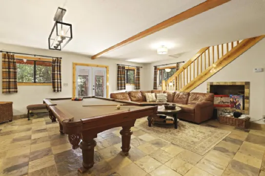 Charming Cabin with Fireplace and Game Room - Cozy Mountain Retreat
