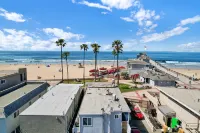 Breathtaking Ocean Views and Chic Comforts - Stylish Coastal Escape