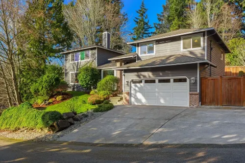 Ultimate Group Getaway: Near Ferry, Hot Tub and Games Hotels in Mukilteo