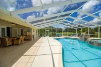 Luxury 4Br Pool Home with Jacuzzi- Inverness - Wifi