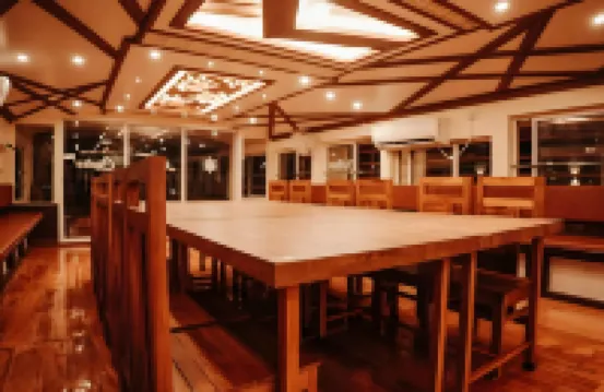 Venice Premium Houseboats Alleppey