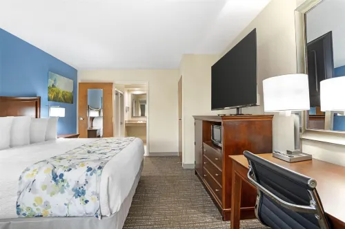Best Western Inn  Suites - Monroe