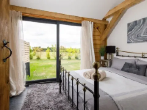 Rural Lodge Retreat with Hot Tub Hotels in Chichester