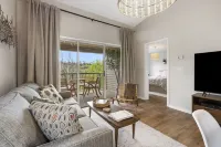 Whiskey's Hillside Retreat -Holiday Hills Branson - Golf Resort