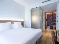 Hotel Paxton Barcelona Отели рядом с достопримечательностью «Диагональ Мар»