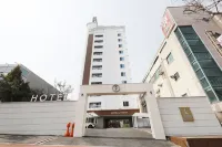 El Tower Hotel Hotels in Gunsan