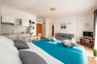 Apartmani Trogir Hôtels à : Donji Seget