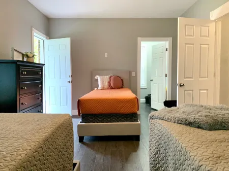 The Maid of the Mist Villa-Yard &Parking Отели рядом с достопримечательностью «Водопады Бридал Вейл»